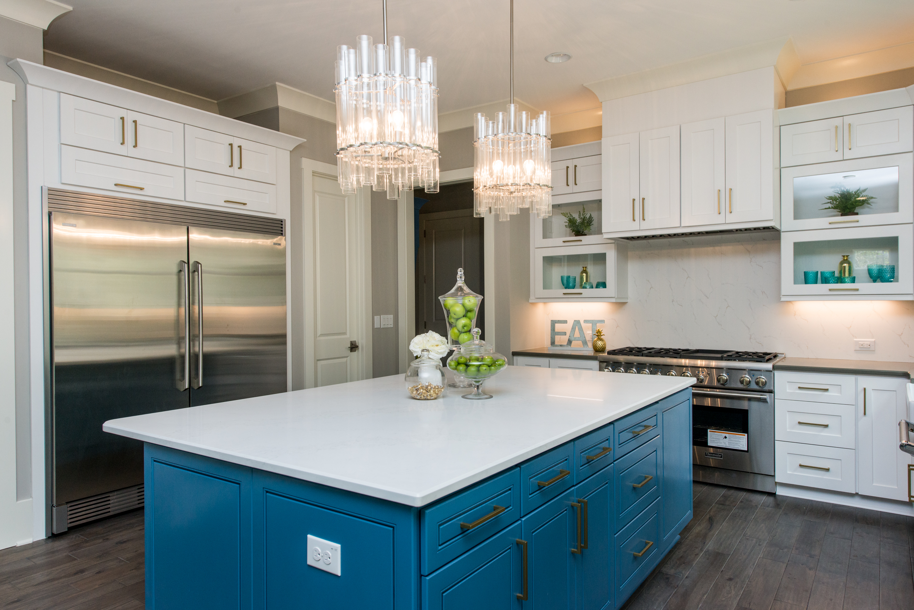 Transitional kitchen